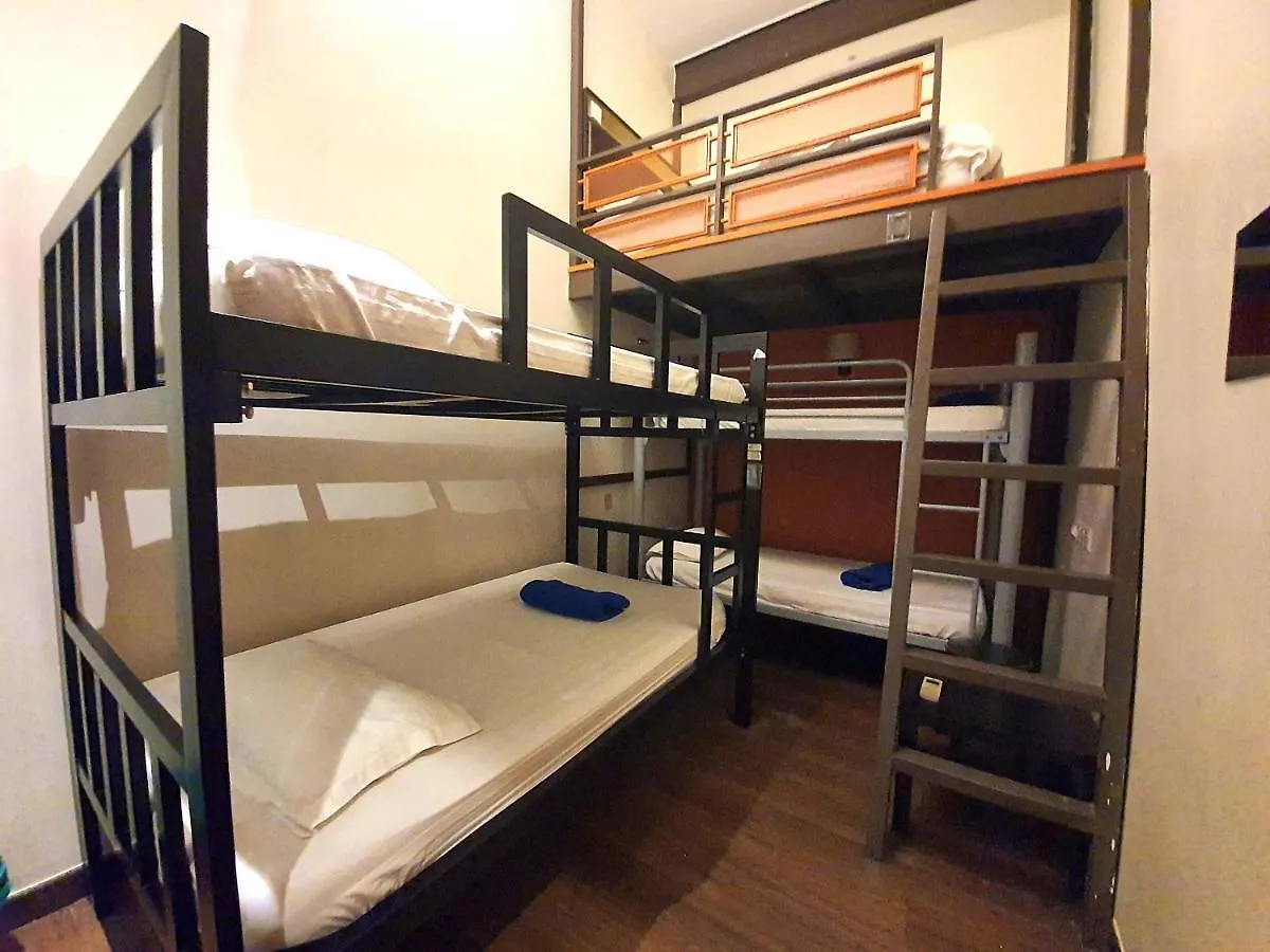Travel Hub Highstreet Hostel Kuala Lumpur